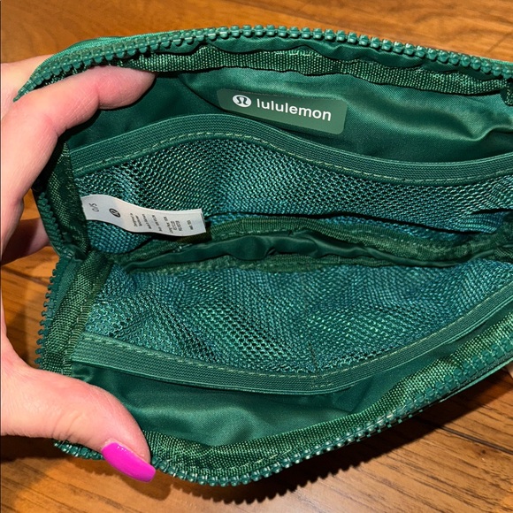 LULULEMON BELT BAG TEAL 1-LITER - Picture 3 of 4